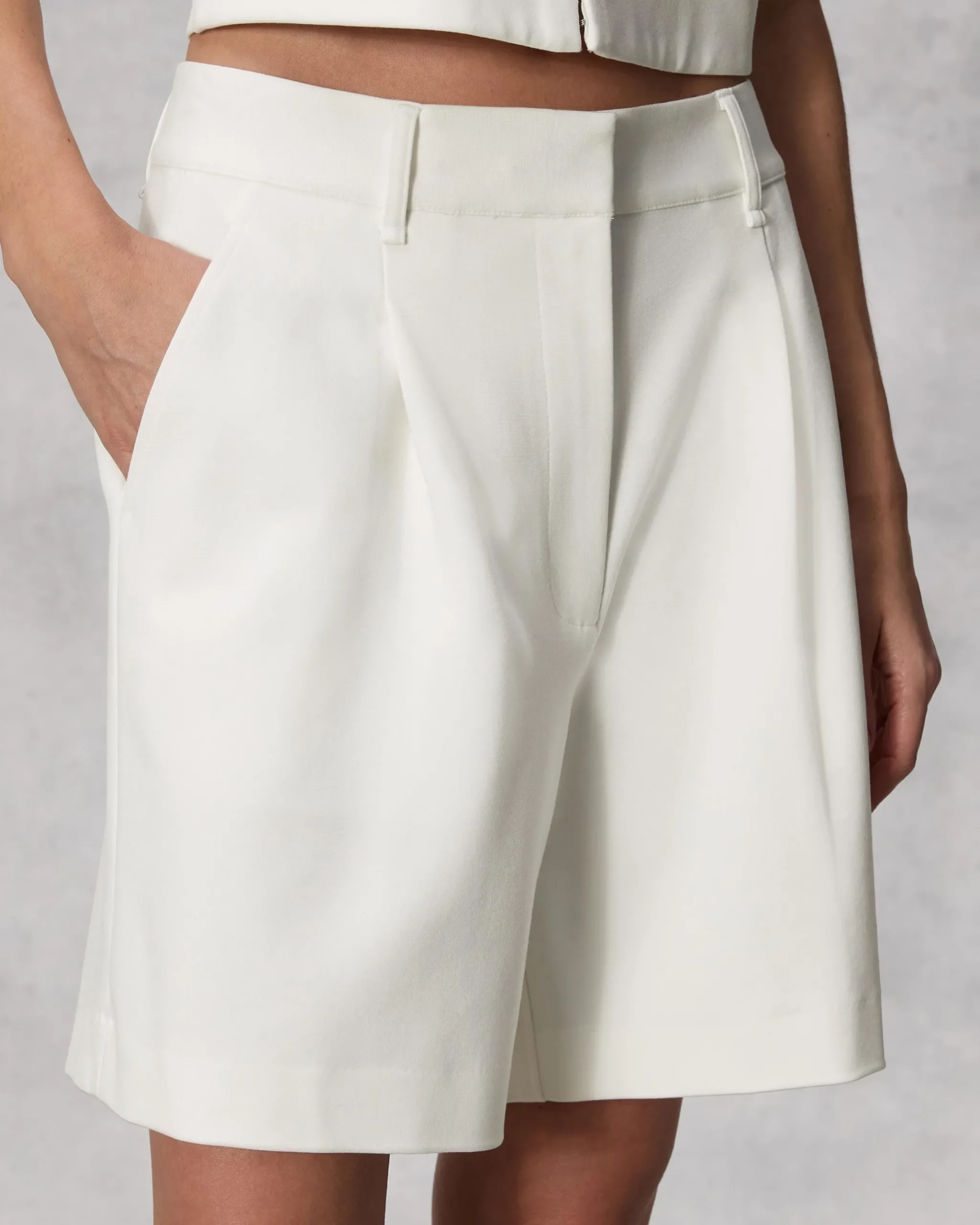 rag & bone Irina Ponte 12.5" Short White Outlet