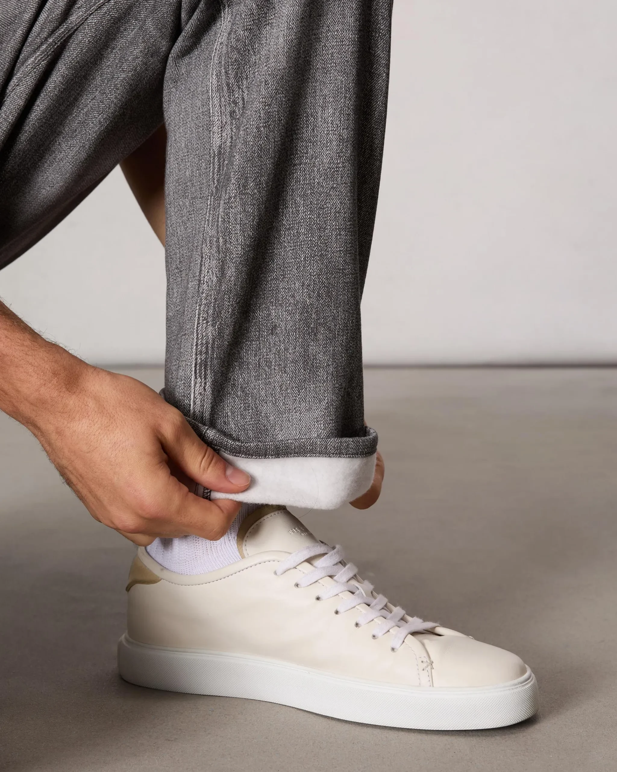rag & bone rbMIRAMAR Fleece Fit 4 Pant Greyscale Clearance