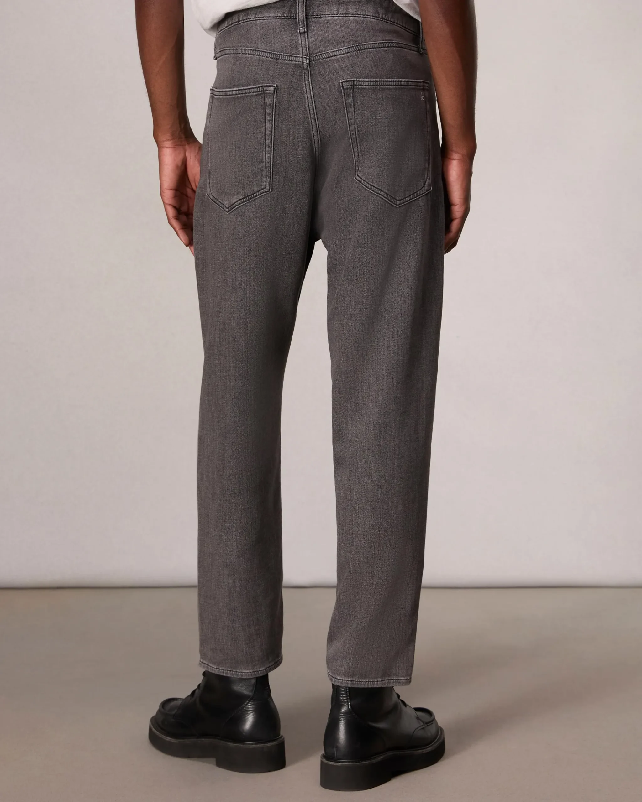 rag & bone rbTAPER Fit Jean Charcoal Flash Sale