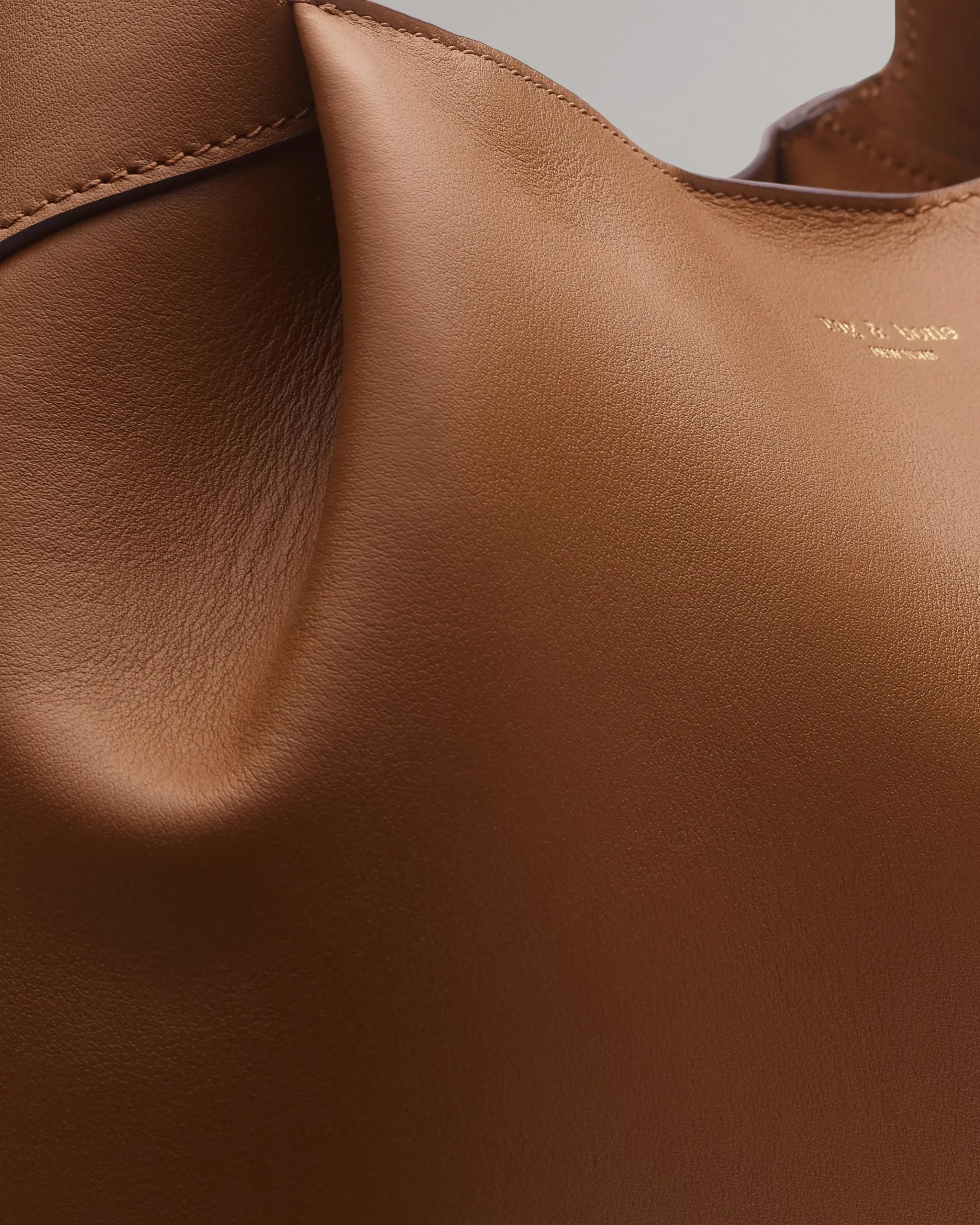 rag & bone Slade Italian Calf Leather Tote Bag Cognac Fashion