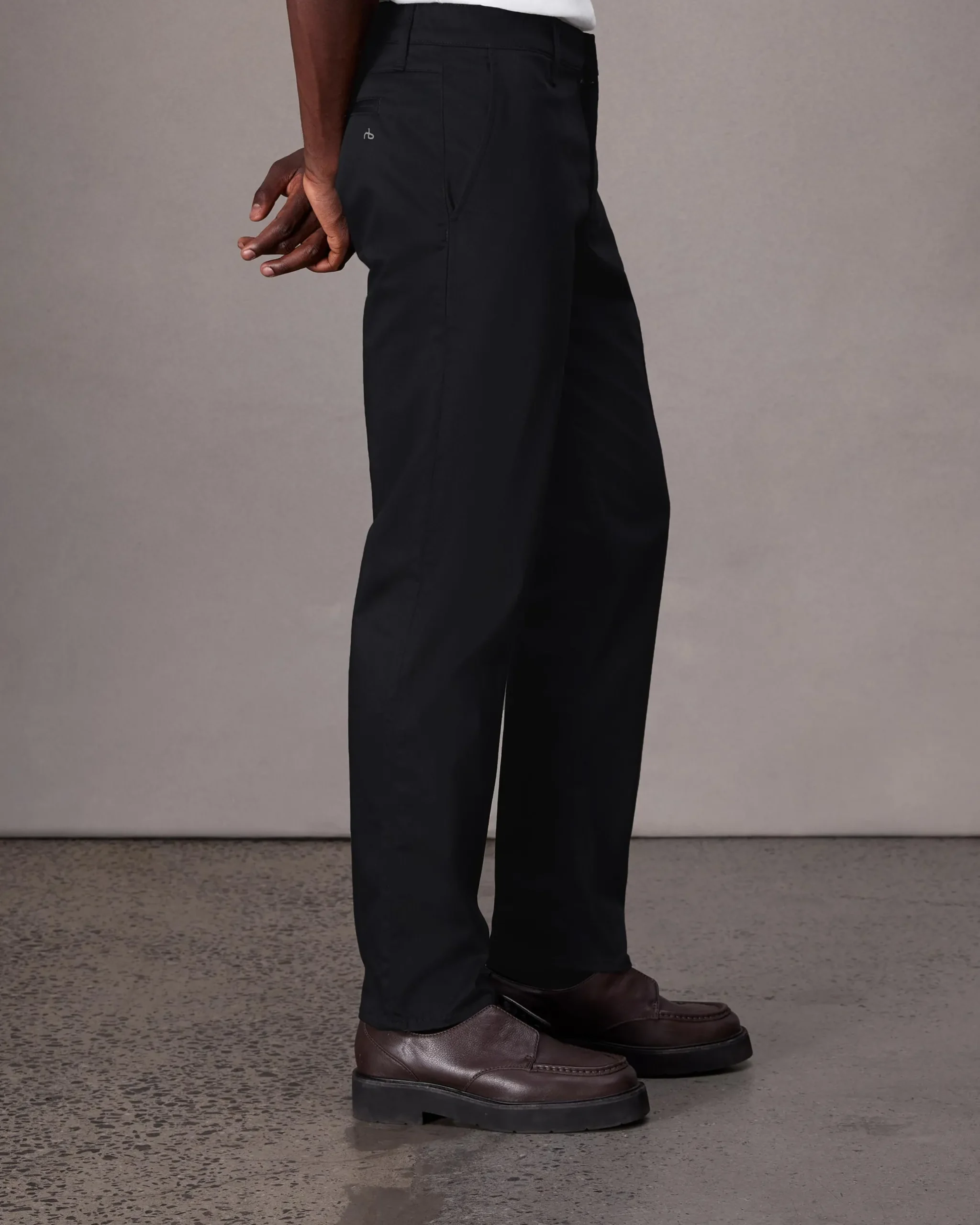 rag & bone Standard Chino Pant Black Online
