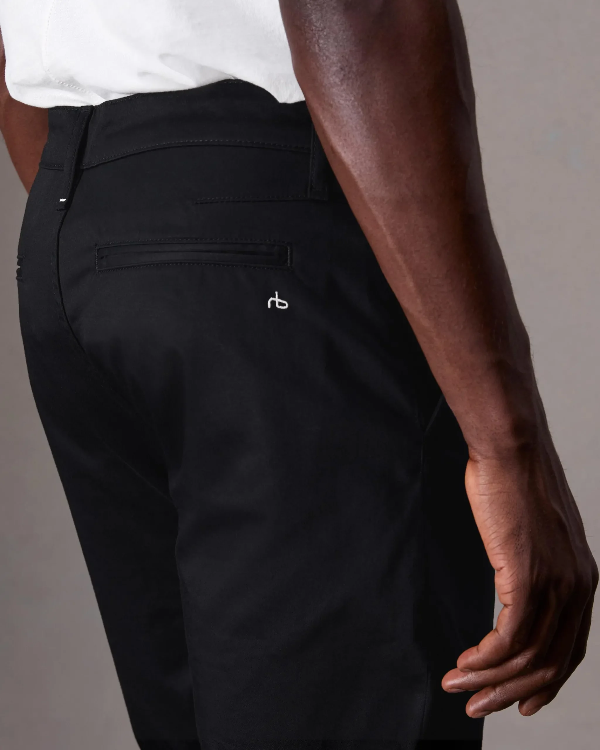 rag & bone Standard Chino Pant Black Online