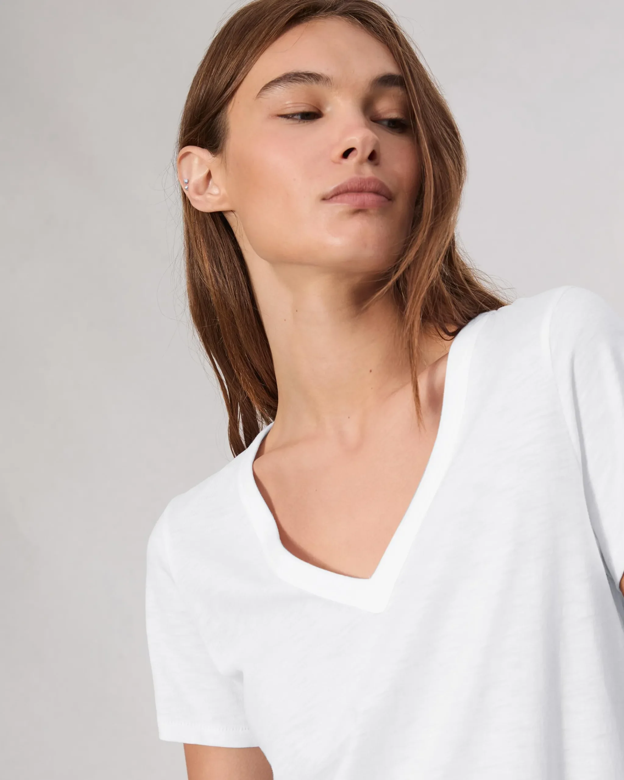 rag & bone The Slub Vee Bright White Sale